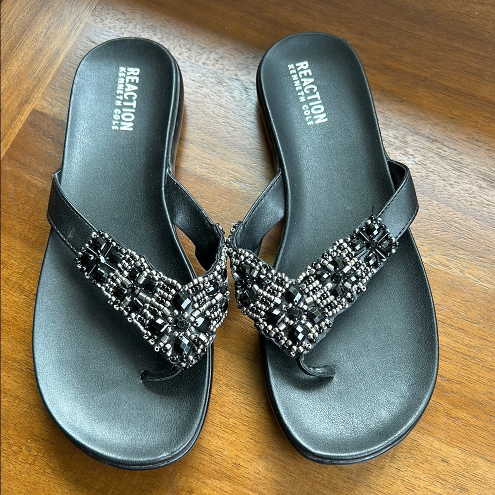 Kenneth Cole Reaction Beaded Embelished Sandals Size 8.5